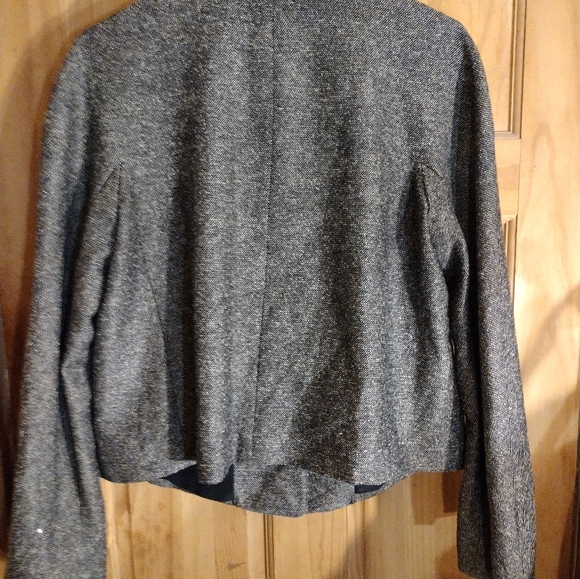 Jacket - Picture 5 of 6